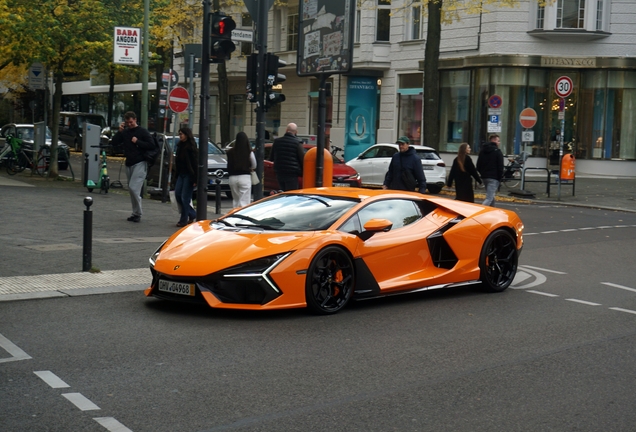 Lamborghini Revuelto