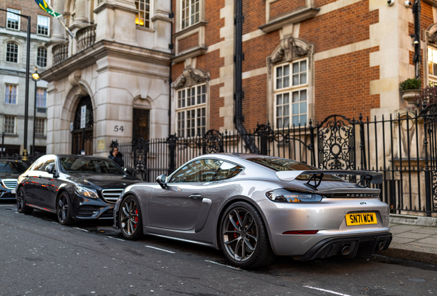 Porsche 718 Cayman GT4