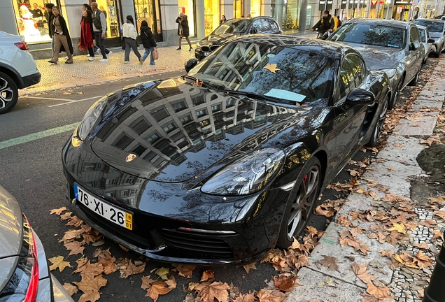 Porsche 718 Cayman S