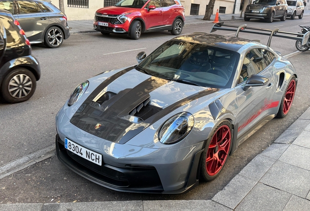 Porsche 992 GT3 RS MkI Weissach Package