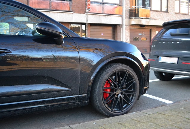 Porsche Macan EV Turbo