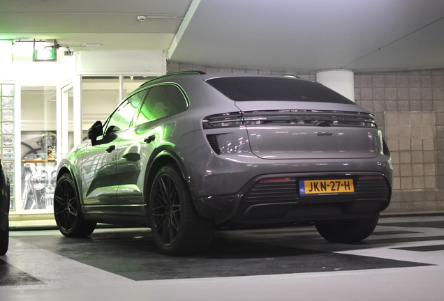 Porsche Macan EV Turbo