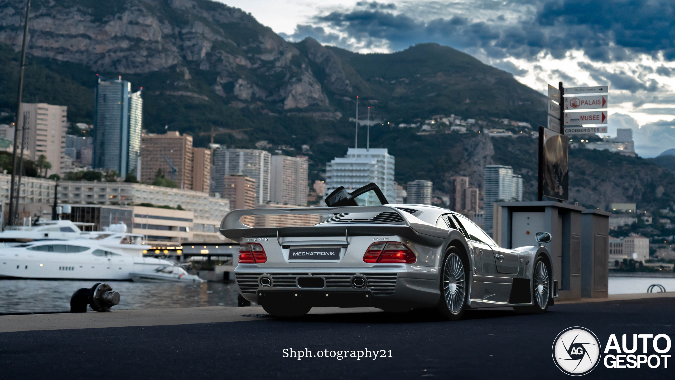 Dit is Fernando Alonso's Mercedes-Benz CLK GTR AMG!