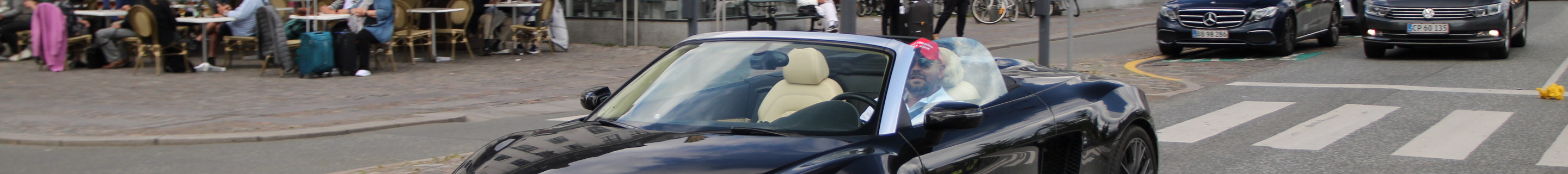 Audi R8 V10 Spyder 2013