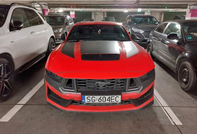 Ford Mustang Dark Horse 2024