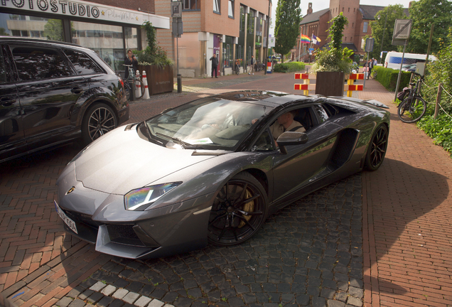 Lamborghini Aventador LP700-4 Roadster