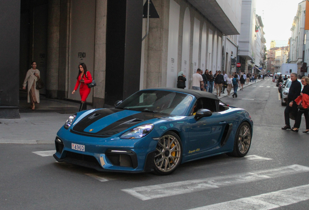 Porsche 718 Spyder RS Weissach Package