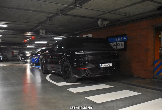 Porsche 9YA Cayenne GTS MkII