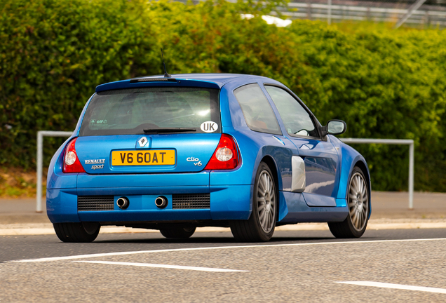 Renault Clio V6 Phase II