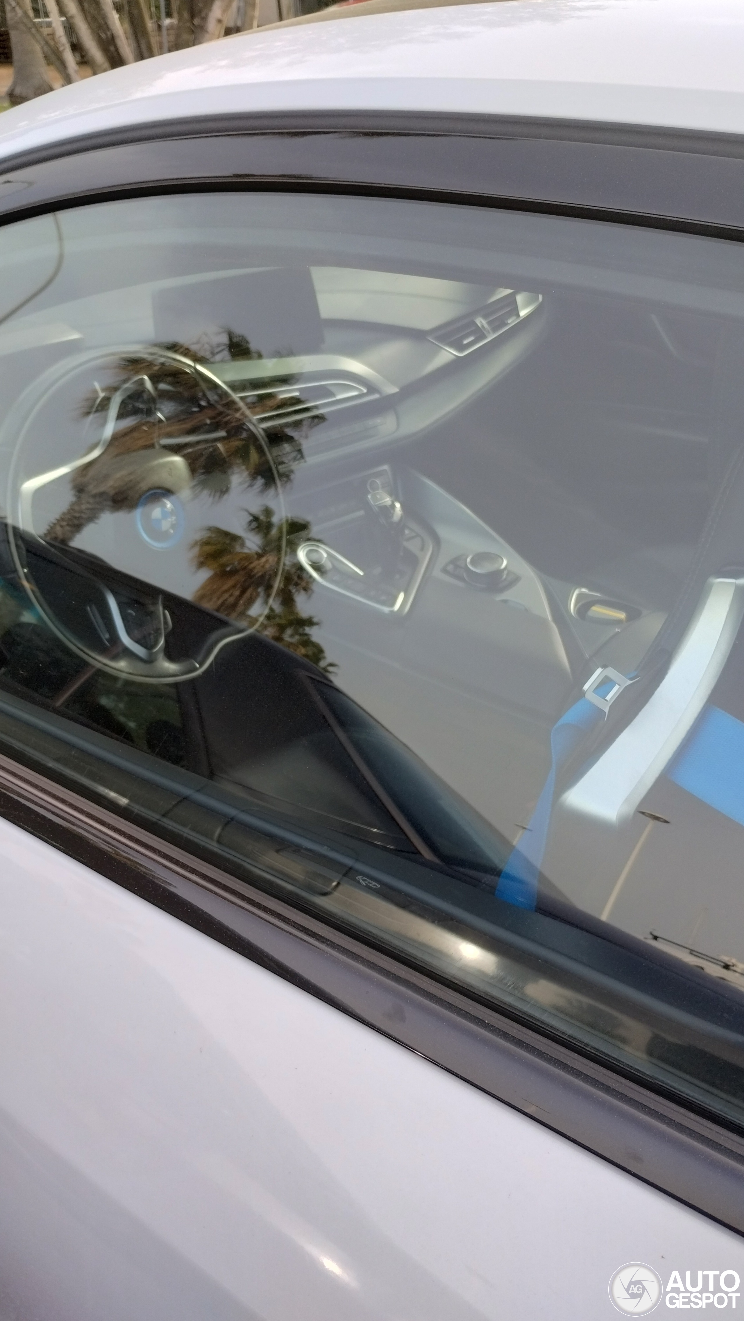 BMW i8 - 01 January 2026 - Autogespot