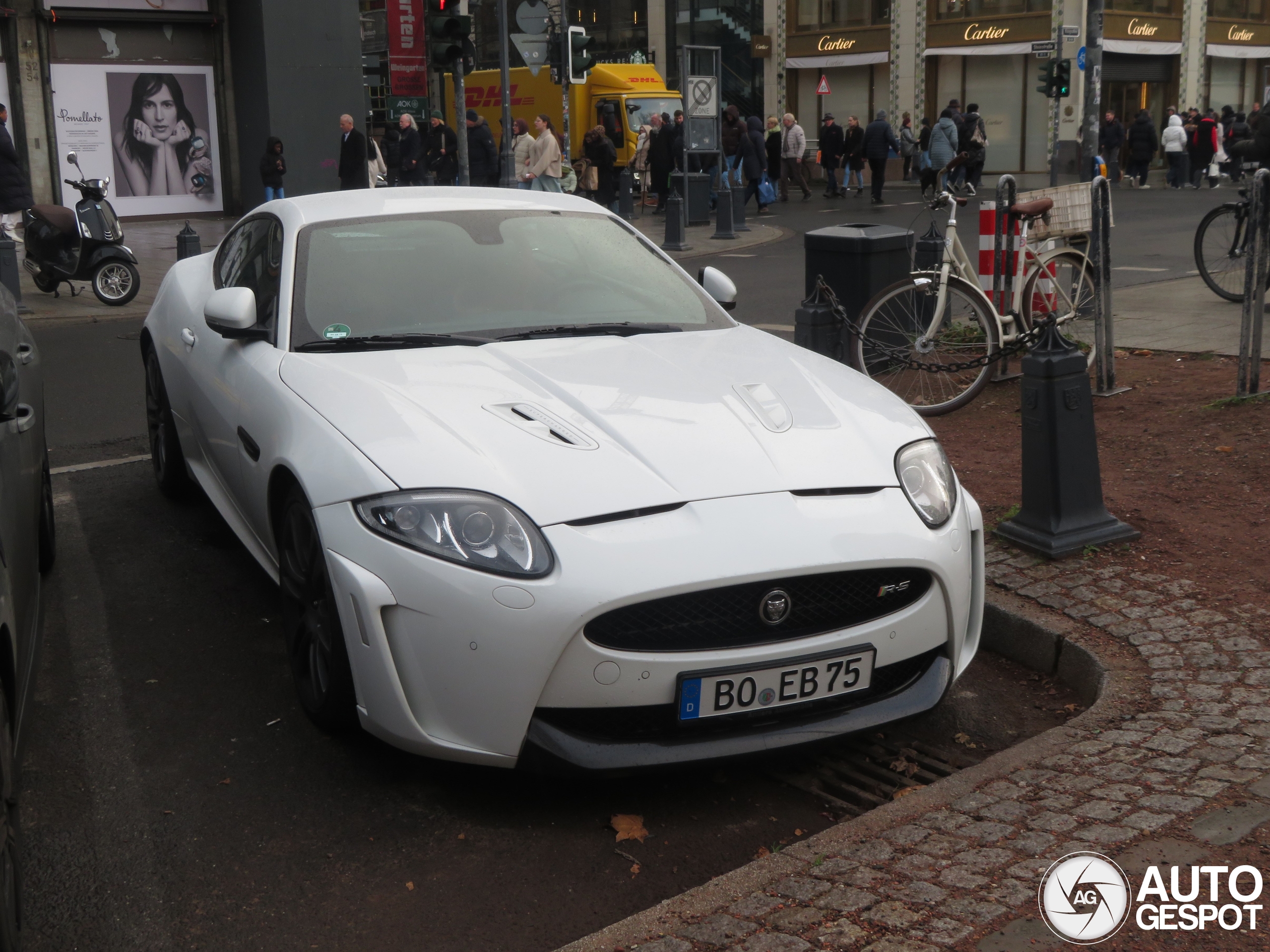 Jaguar XKR-S 2012