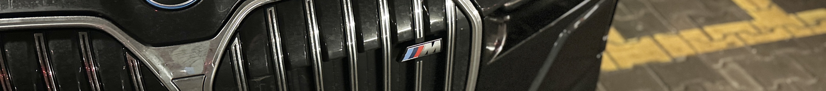 BMW M760e xDrive