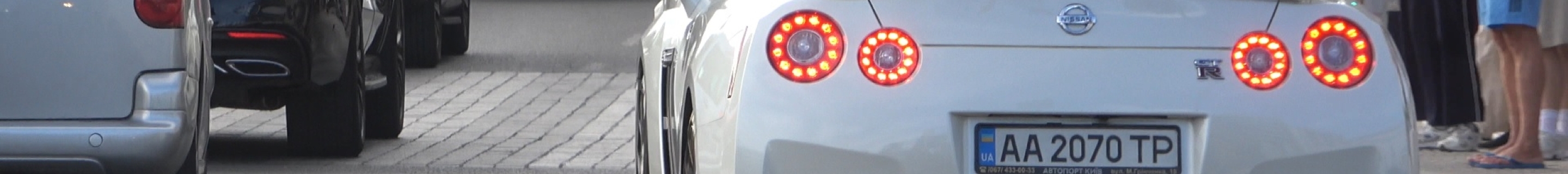 Nissan GT-R 2012