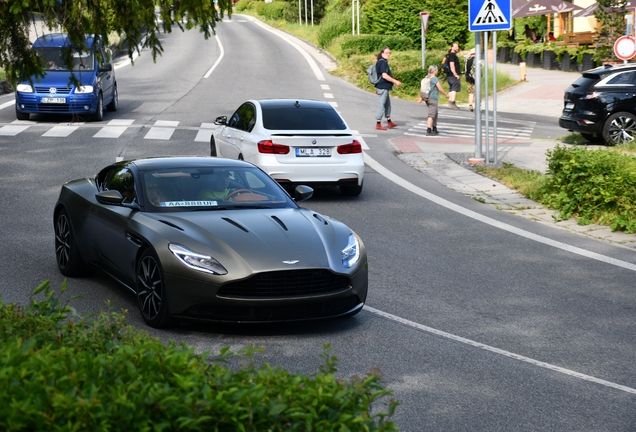 Aston Martin DB11