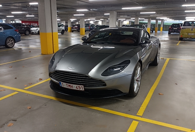Aston Martin DB11 V8
