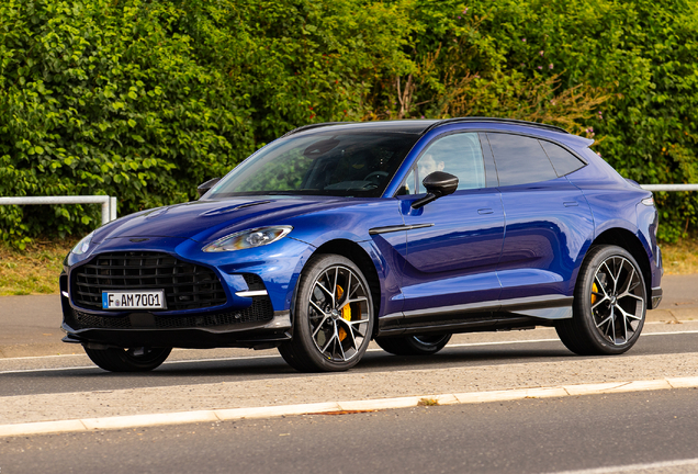 Aston Martin DBX707