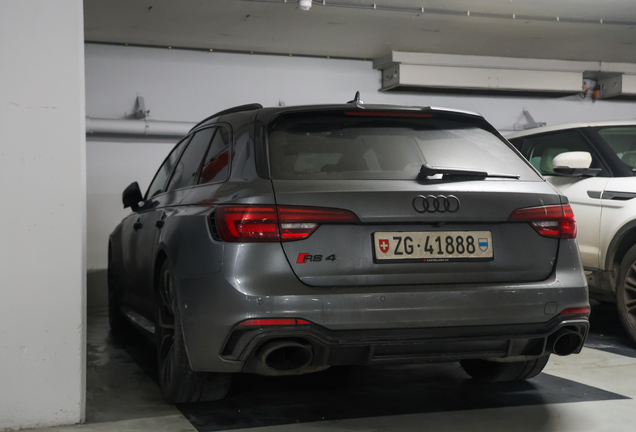 Audi RS4 Avant B9
