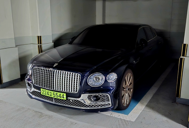 Bentley Flying Spur V8 2021