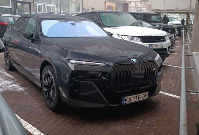 BMW M760e xDrive