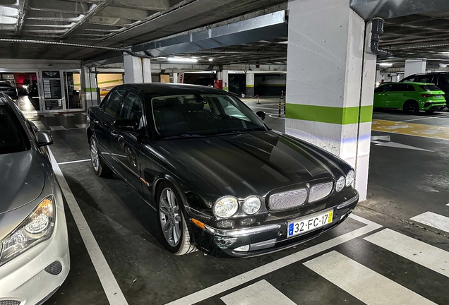 Jaguar XJR