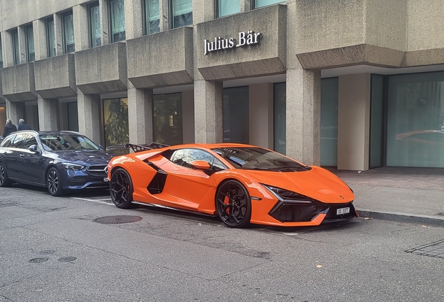 Lamborghini Revuelto