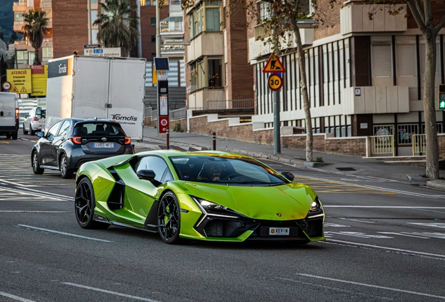 Lamborghini Revuelto