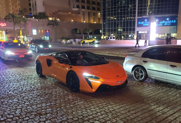 McLaren Artura Spider