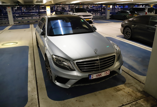 Mercedes-AMG S 63 V222