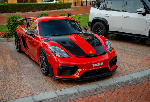 Porsche 718 Cayman GT4 RS Weissach Package