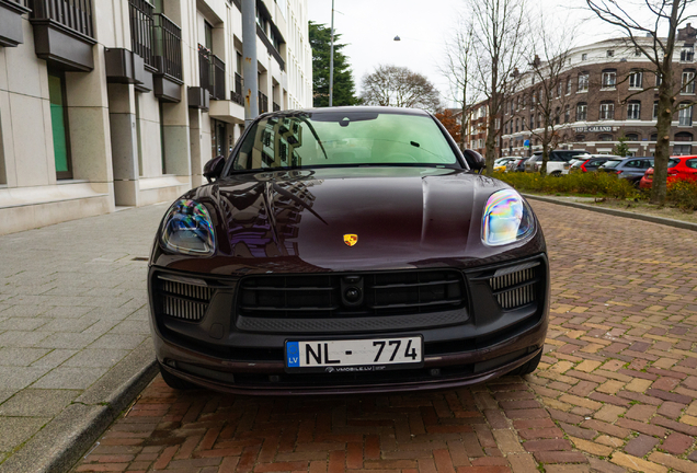 Porsche 95B Macan GTS MkIII