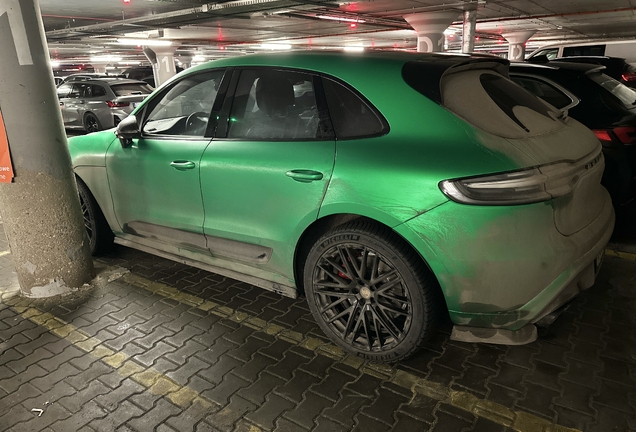 Porsche 95B Macan GTS MkIII