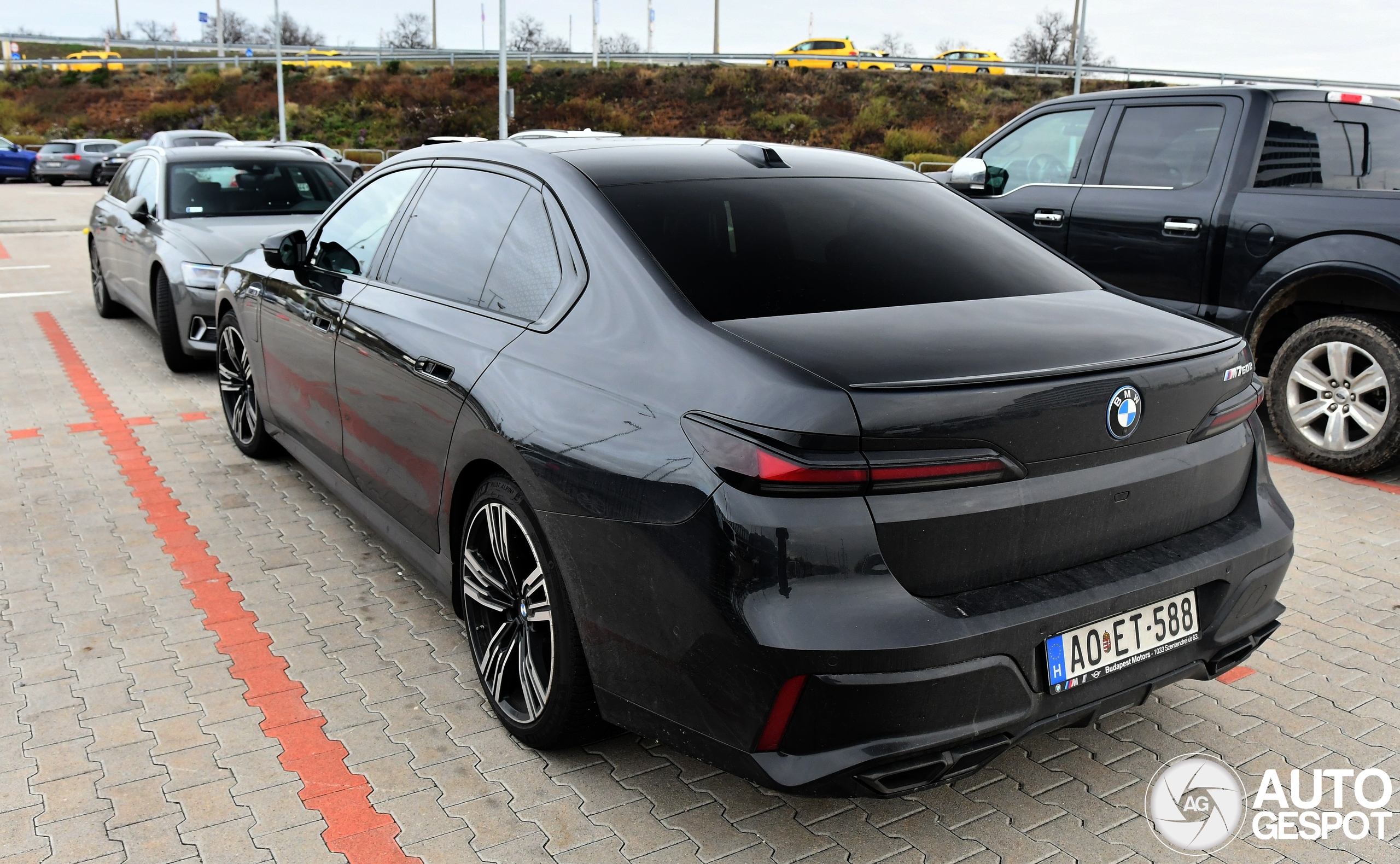 BMW M760e xDrive - 02 January 2026 - Autogespot