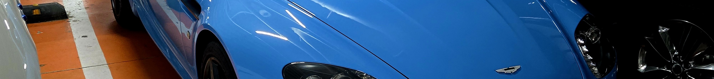 Aston Martin V8 Vantage S