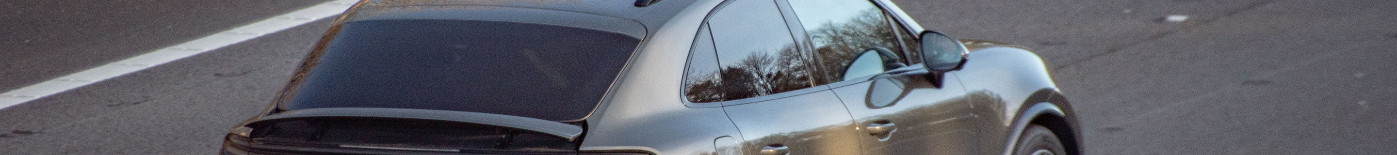 Porsche Macan EV Turbo