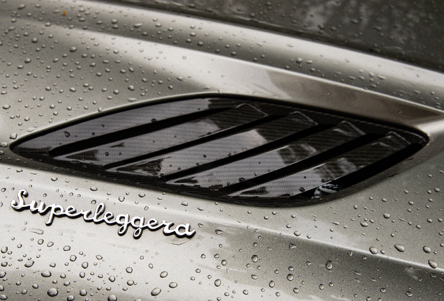 Aston Martin DBS Superleggera Volante