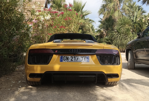 Audi R8 V10 Spyder 2016
