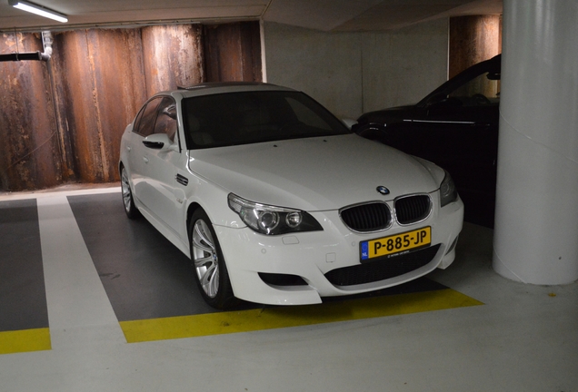 BMW M5 E60 2005