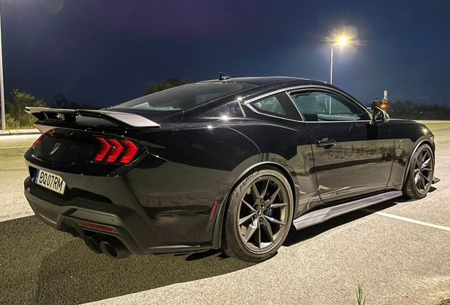 Ford Mustang Dark Horse 2024