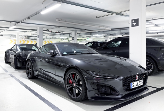 Jaguar F-TYPE R Coupé 2020