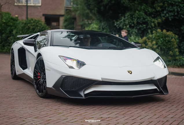 Lamborghini Aventador LP750-4 SuperVeloce Roadster