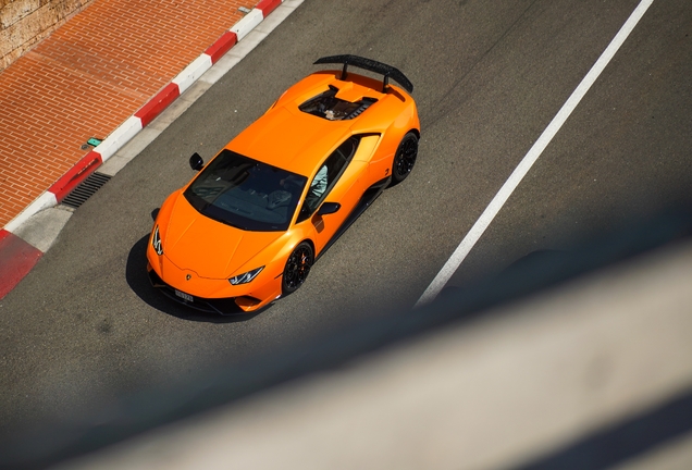 Lamborghini Huracán LP640-4 Performante