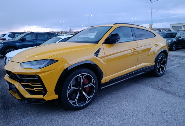 Lamborghini Urus