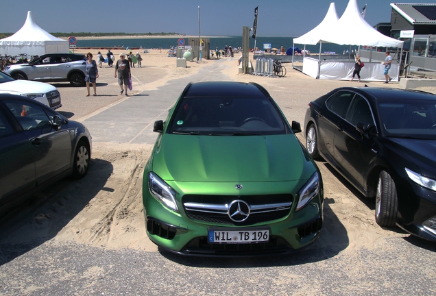 Mercedes-AMG GLA 45 X156 2017