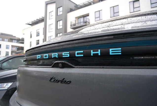 Porsche Macan EV Turbo