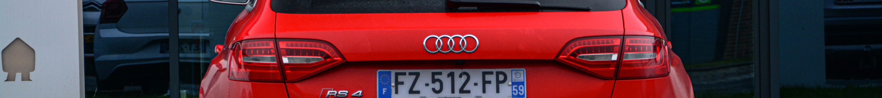 Audi RS4 Avant B8