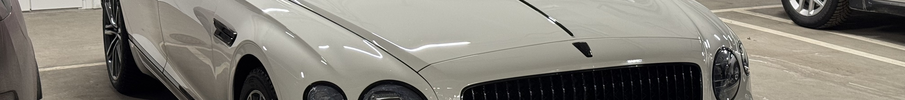 Bentley Flying Spur Hybrid