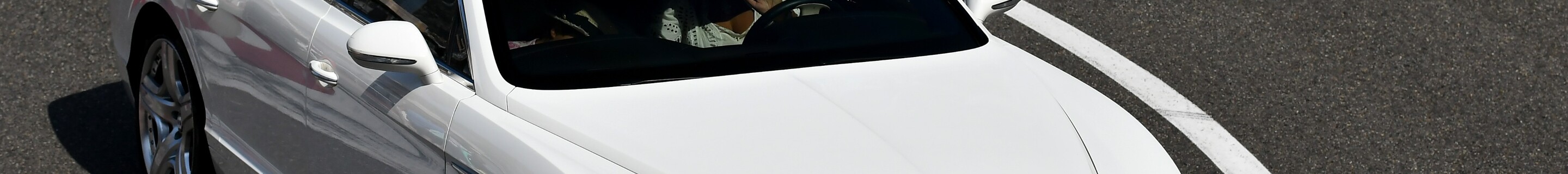 Bentley Flying Spur V8