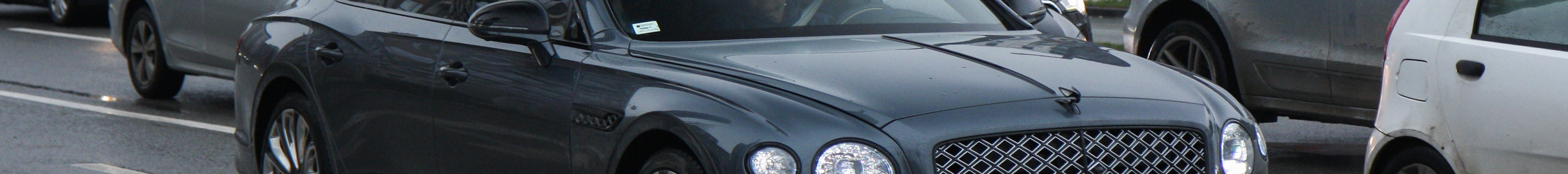 Bentley Flying Spur V8 2022 Mulliner