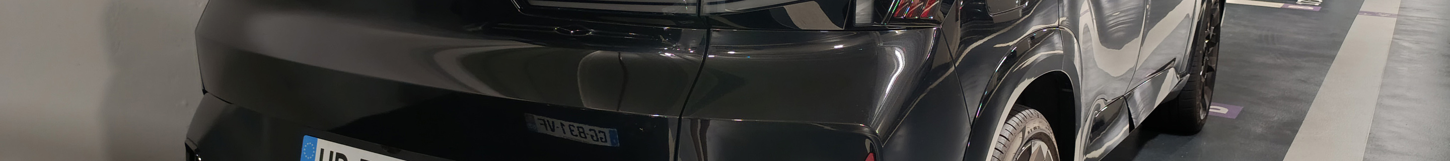 BMW XM G09