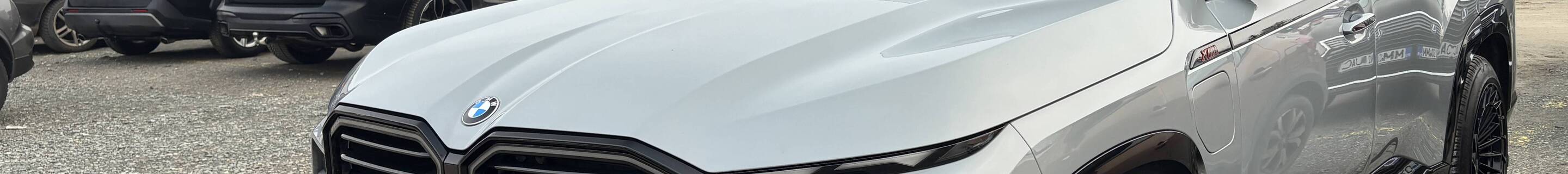 BMW XM G09 Label Red Larte Design